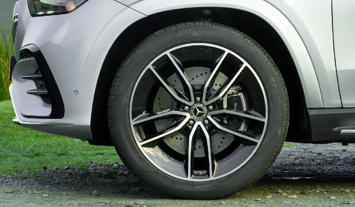 Mercedes-Benz - GLE 400d 4MATIC LWB - Best Car Rentals - Best Preowned Car - Exclusive Concierge Club.webp